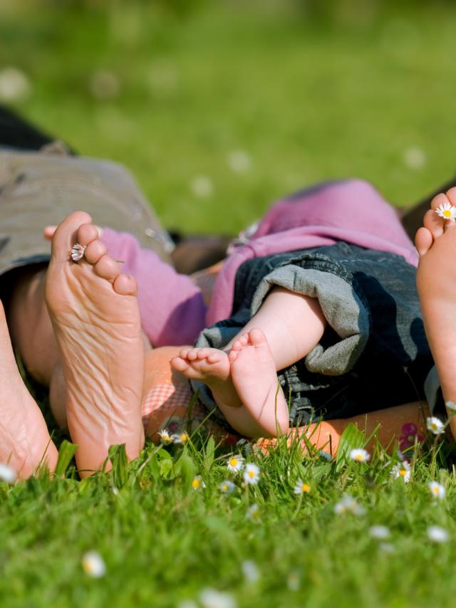 dtente-pieds-herbe-t-fotolia.jpg