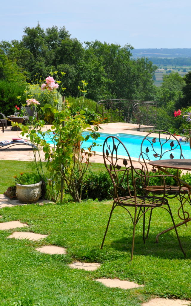 au-castelbosc-piscine.jpg