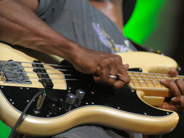 marciac-chapiteau-marcus-miller-francis-vernhet.jpg