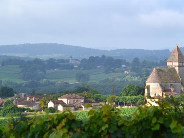 sabazan-village-paysage-j-jourdon.jpg