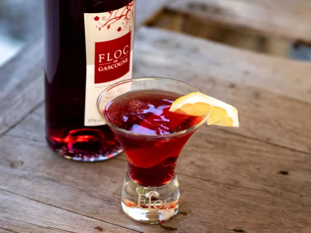 Cocktail Floc De Gascone Tonic Rouge